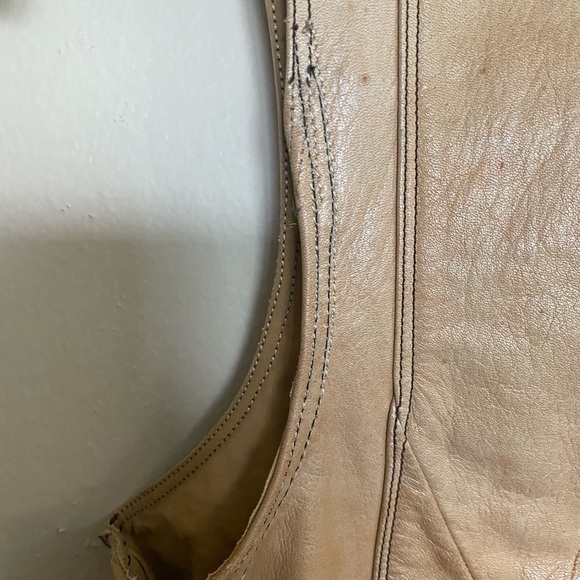 Vintage Italian Lambskin Leather Vest in Nude/Beige - Picture 8 of 12